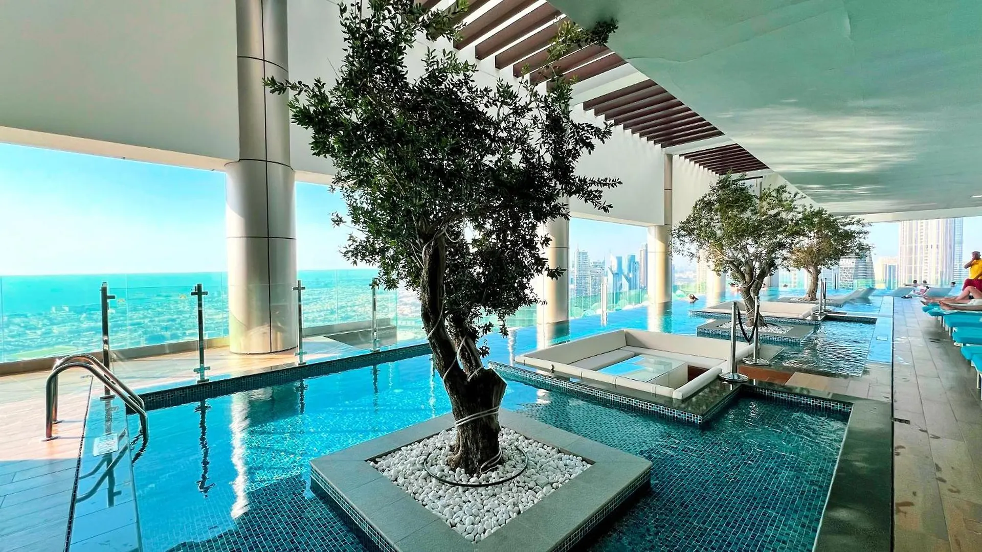 5 Star High Rise Luxury Apartment, Infinity Pool With Stunning Burj View - Brand New Apartment Dubai United Arab Emirates