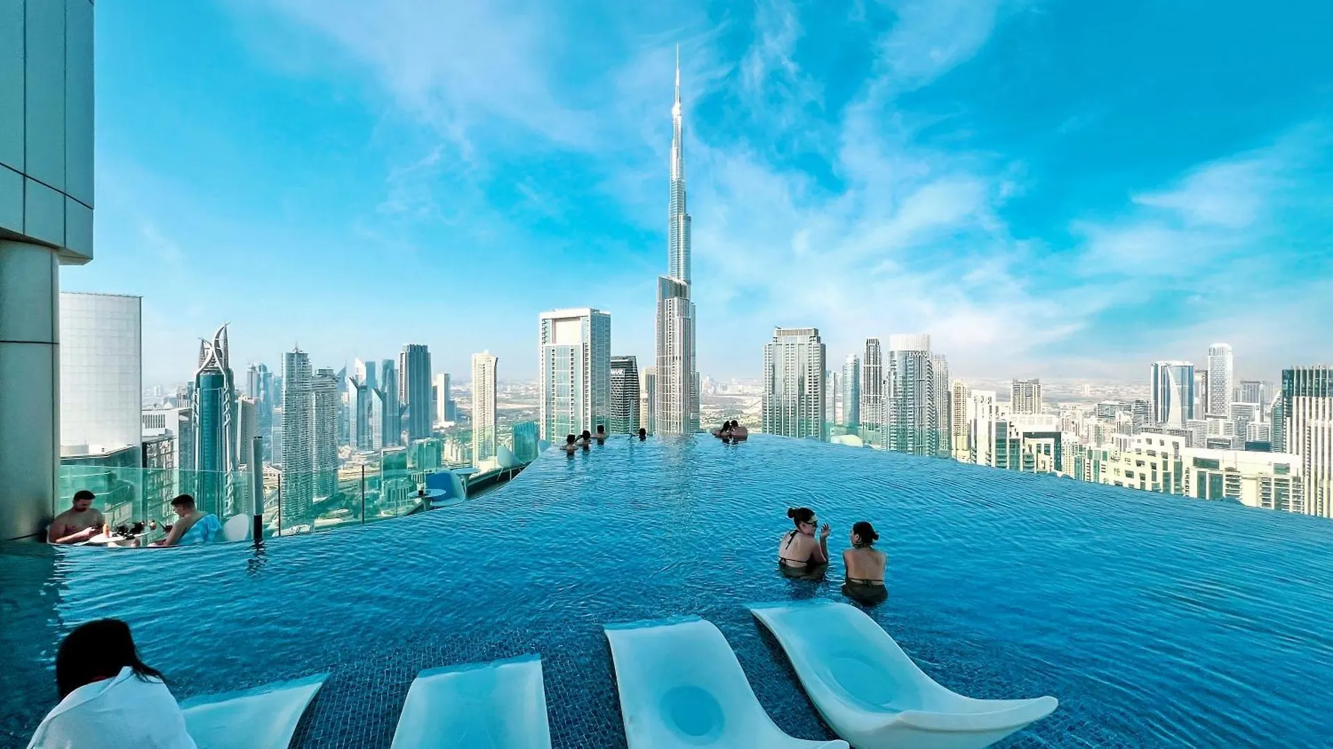 5 Star High Rise Luxury Apartment, Infinity Pool With Stunning Burj View - Brand New Apartment contacts