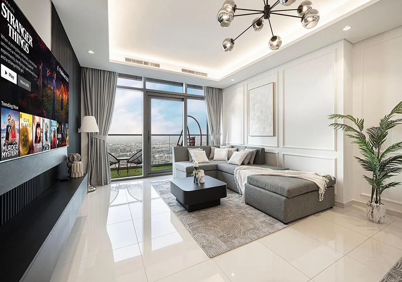 5 Star High Rise Luxury Apartment, Infinity Pool With Stunning Burj View - Brand New Apartment Dubai 0*,