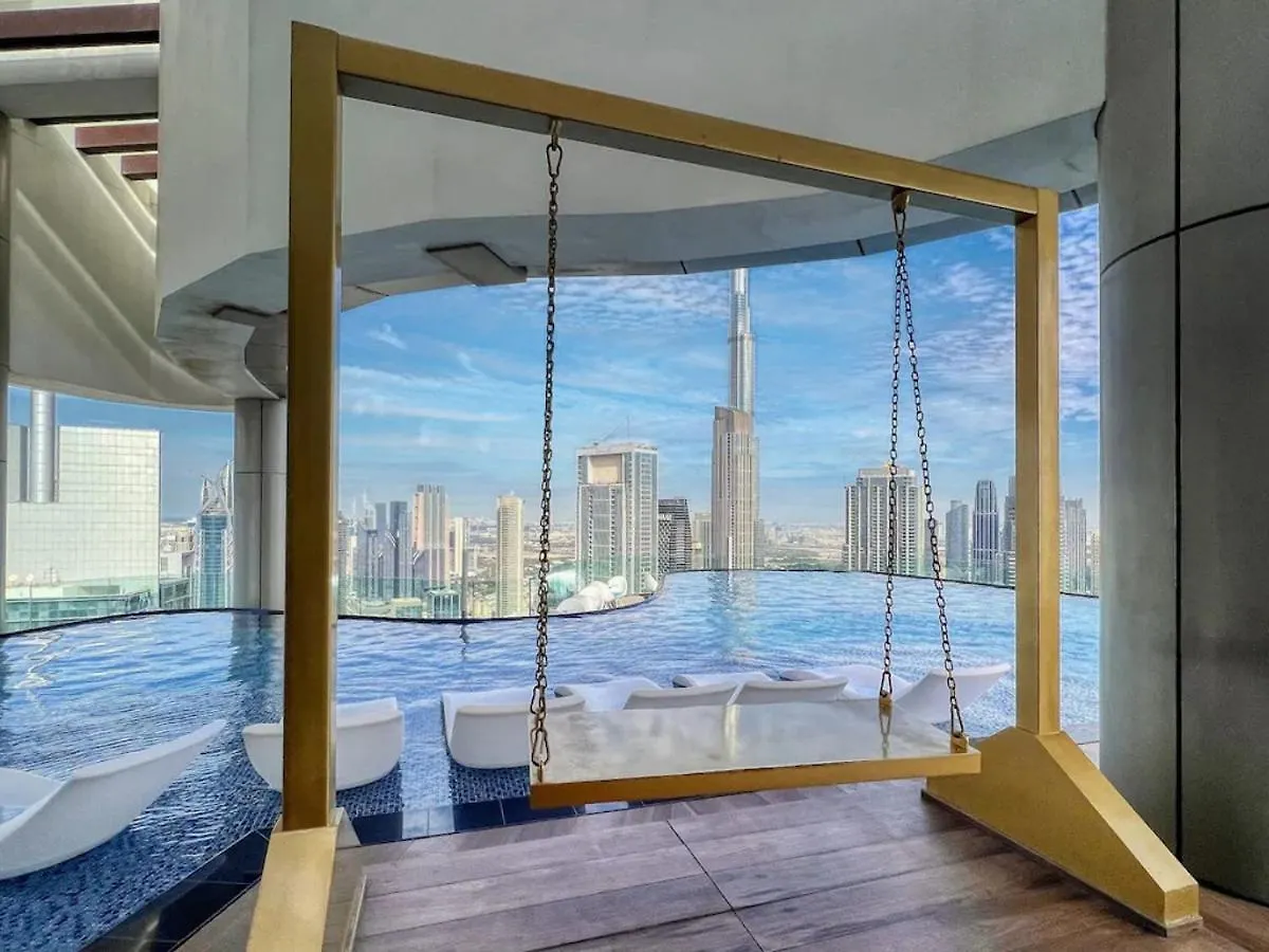5 Star High Rise Luxury Apartment, Infinity Pool With Stunning Burj View - Brand New Apartment Dubai