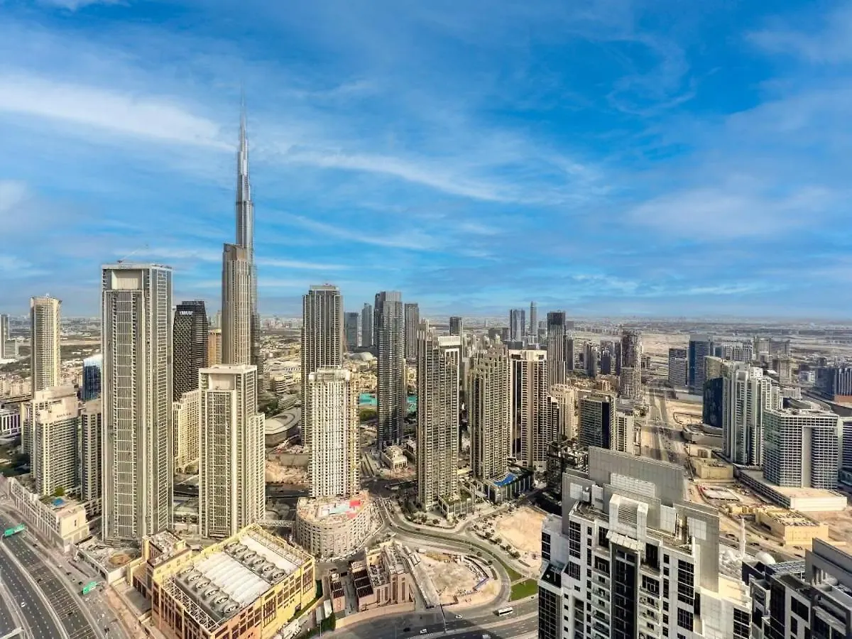 5 Star High Rise Luxury Apartment, Infinity Pool With Stunning Burj View - Brand New Apartment Dubai