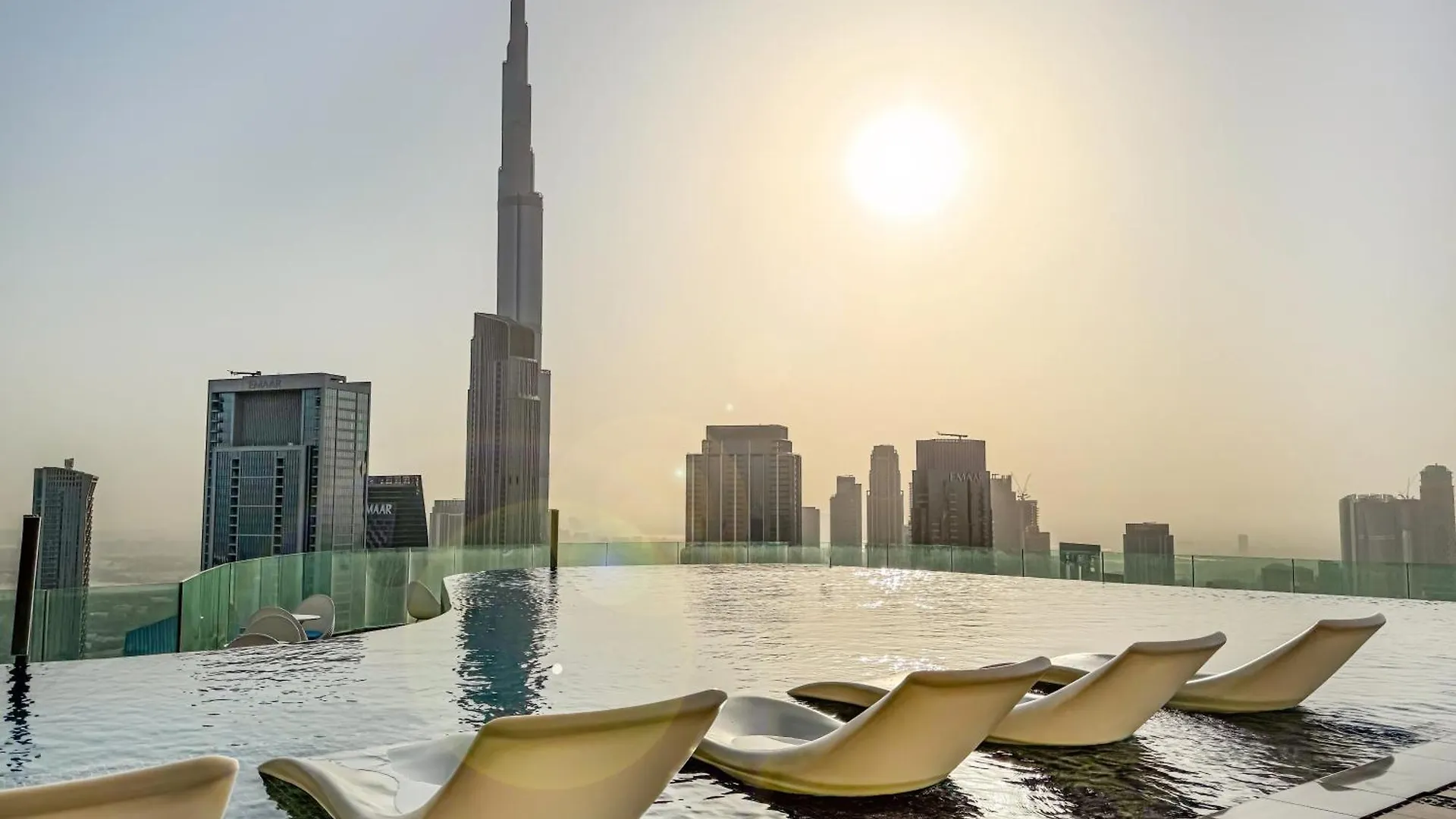 5 Star High Rise Luxury Apartment, Infinity Pool With Stunning Burj View - Brand New Apartment Dubai United Arab Emirates