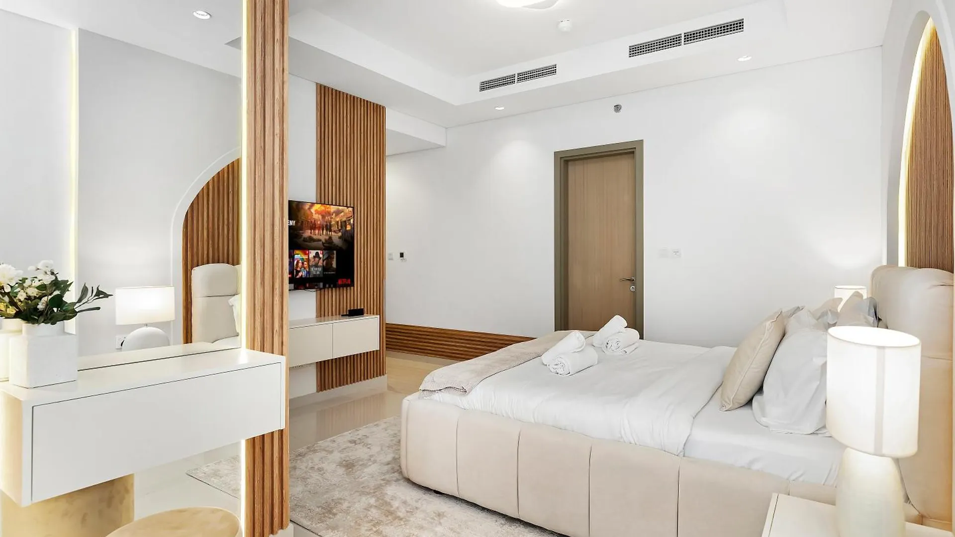 5 Star High Rise Luxury Apartment, Infinity Pool With Stunning Burj View - Brand New Apartment Dubai United Arab Emirates